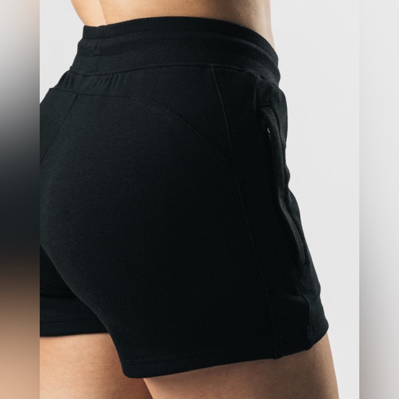 Alphalete Essential Core Athletic Shorts Black - Picture 5 of 10